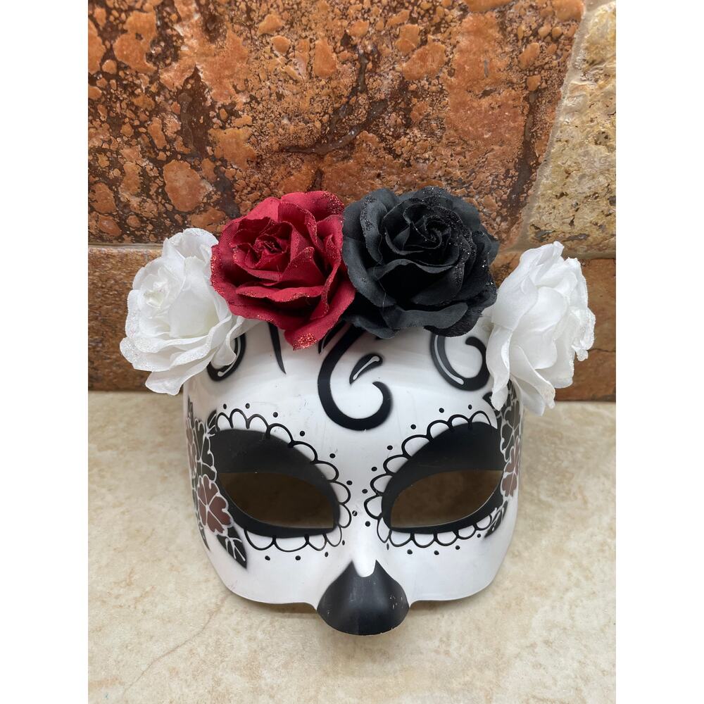 Spirit Halloween Mask Sugar Skull Floral Day of the Dead Costume NWT - Picture 4 of 8